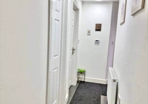 3 Bedroom Apartment Near Birmingham Airport