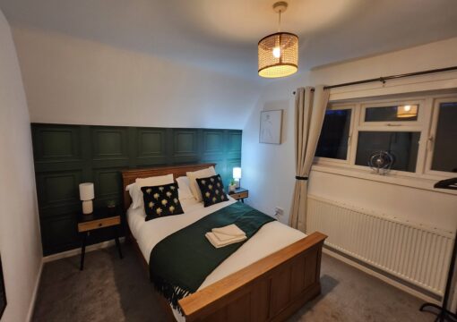 Bridge House Sleeps 10 in york, 10 mins to city