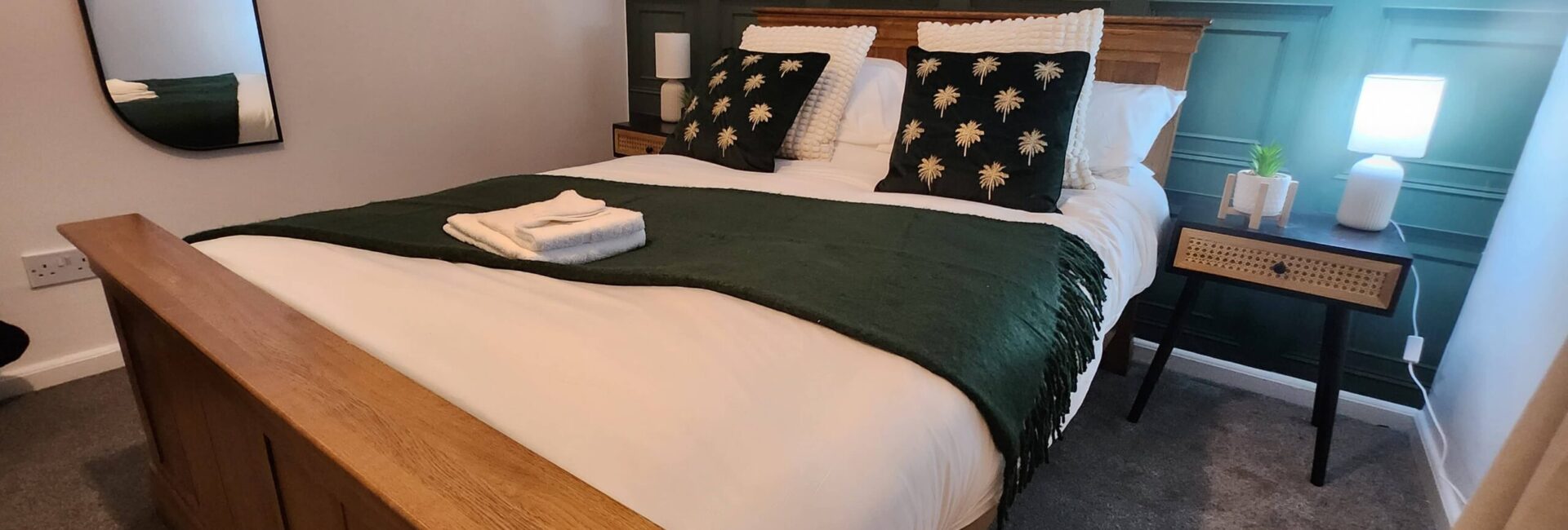 Bridge House Sleeps 10 in york, 10 mins to city