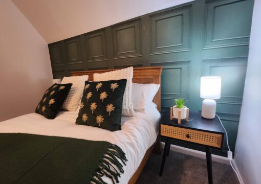 Bridge House Sleeps 10 in york, 10 mins to city